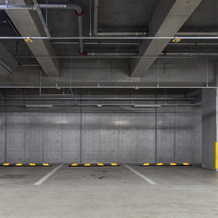 Large Heavy Duty Rubber Parking Blocker with 8 Yellow Reflective Strips