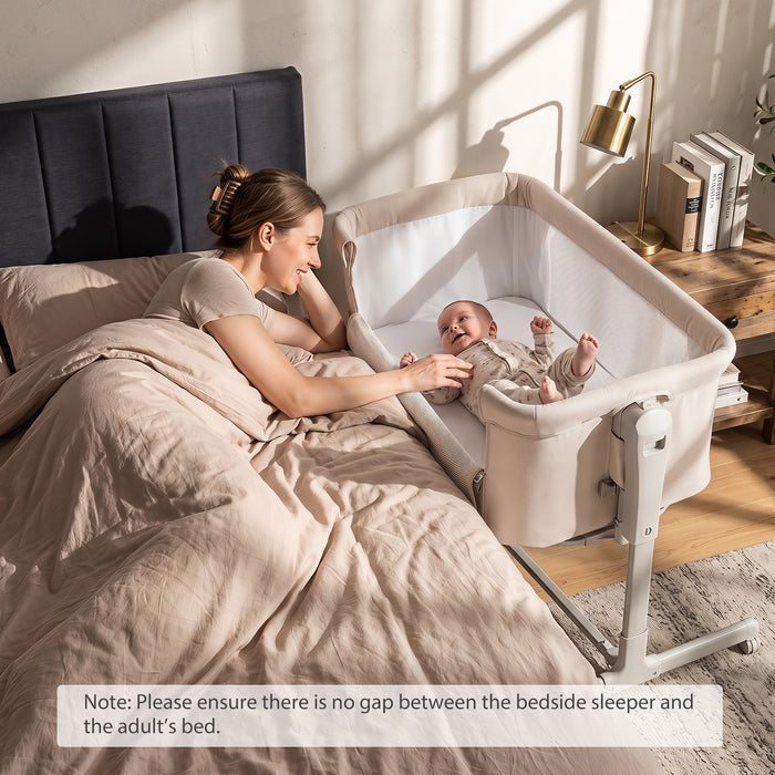 3-in-1 Baby Crib Height-Adjustable Bedside Crib with Castors-