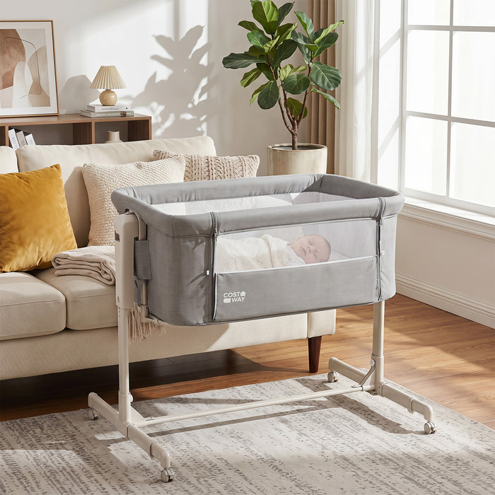 3-in-1 Baby Crib Height-Adjustable Bedside Crib with Castors-