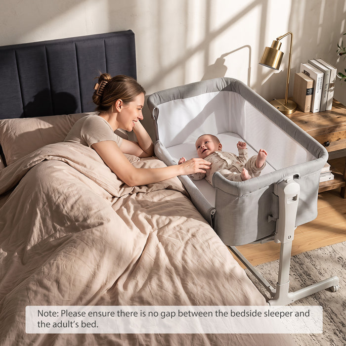 3-in-1 Baby Crib Height-Adjustable Bedside Crib with Castors-