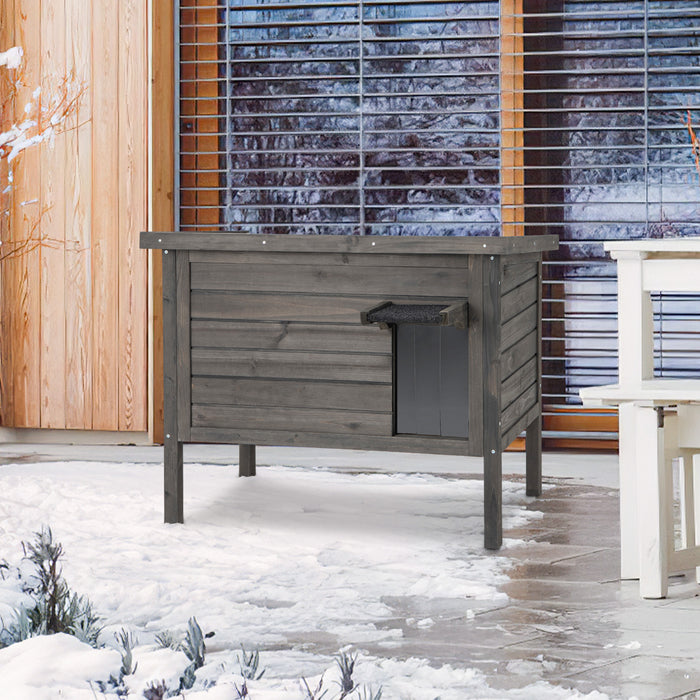 Insulated Wooden Cat House - Outdoor Safe Havens for Multiple Cats - Perfect Shelter for Felines in All Weather Conditions