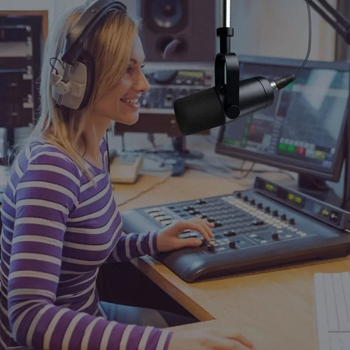 USB/XLR Dynamic Microphone for Broadcast Podcast & Recording Studio, Versatile Music & Speech Mic - Designed for Professional Audio Production