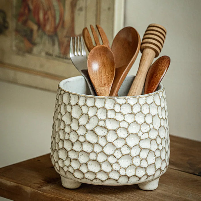 Pinecone Tripod Ceramic Storage Jar, 680ml — Decorative Kitchen & Home Storage