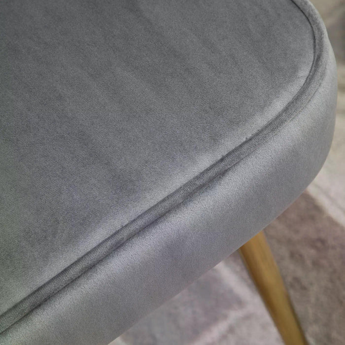 Velvet-Feel Shell Accent Chair - Luxurious Glam Vanity Seat with Metal Legs and Comfort Padding for Bedroom & Lounge - Stylish Makeup Chair in Grey for Elegant Home Decor