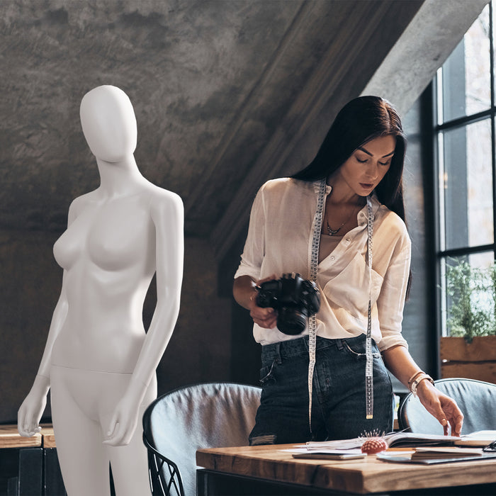 Mannequin Masters Model 177 - Full Body Female Mannequin with Posture Adjustability - Ideal for Retail Display and Fashion Designers