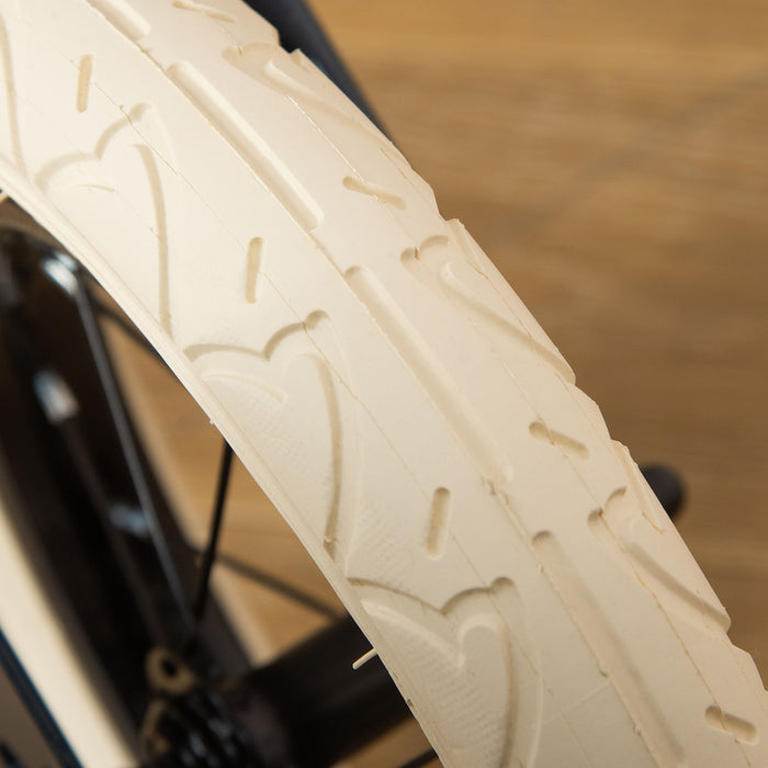 Kids Balance Bike - No-Pedal Training Bicycle for 3-6 Year Olds with Adjustable Handlebars, Basket, and Bell - Perfect for Toddlers and Young Children Learning to Ride