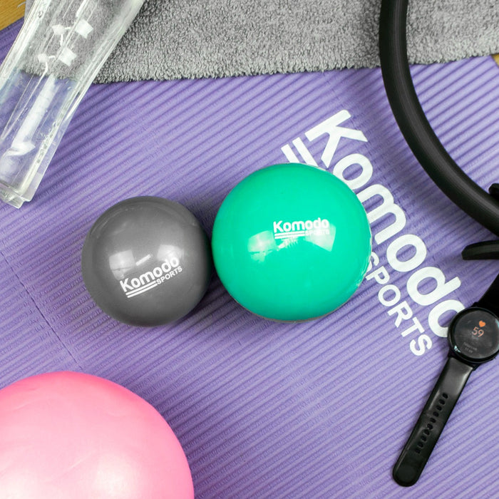 Green Weighted Toning Balls Duo - 1.5kg Each, Enhanced Grip Fitness Orbs - Strength Training & Muscle Toning for Home Workouts